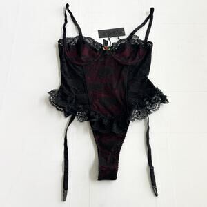 New WIDOW (Dollskill) Black Lace Garter Bodysuit Women’s SIZE L Release the Bats